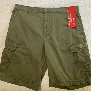 Men's Cargo Shorts Size 44-46 Waist (UNIONBAY Size 42) NWT
